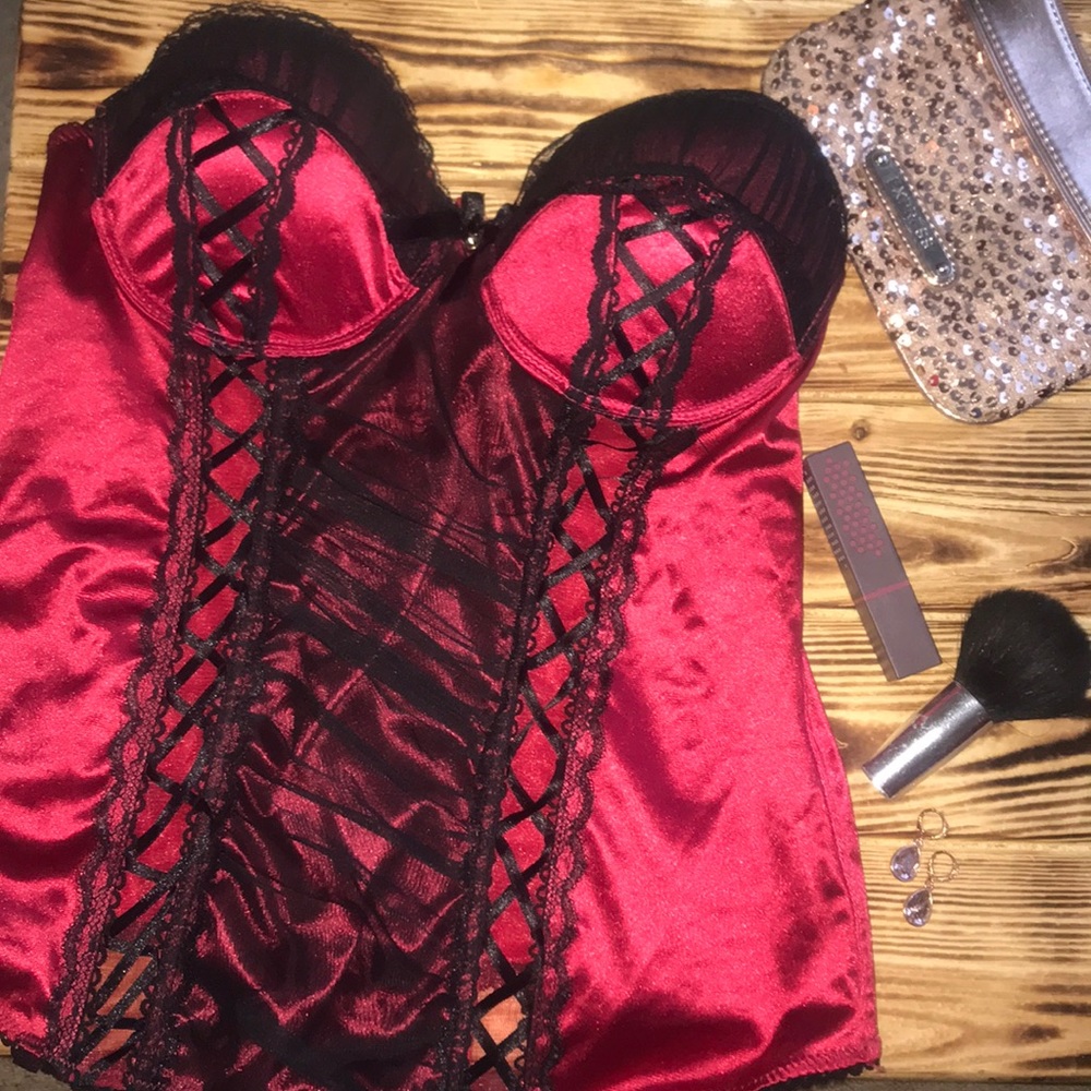 ‼️BOGO Red/black Lace up ruched corset bustier 36C